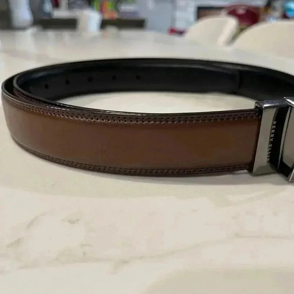 Perry Ellis Reversible Faux Leather Belt Black/ Brown Men’s Size 36/80 - Picture 3 of 7